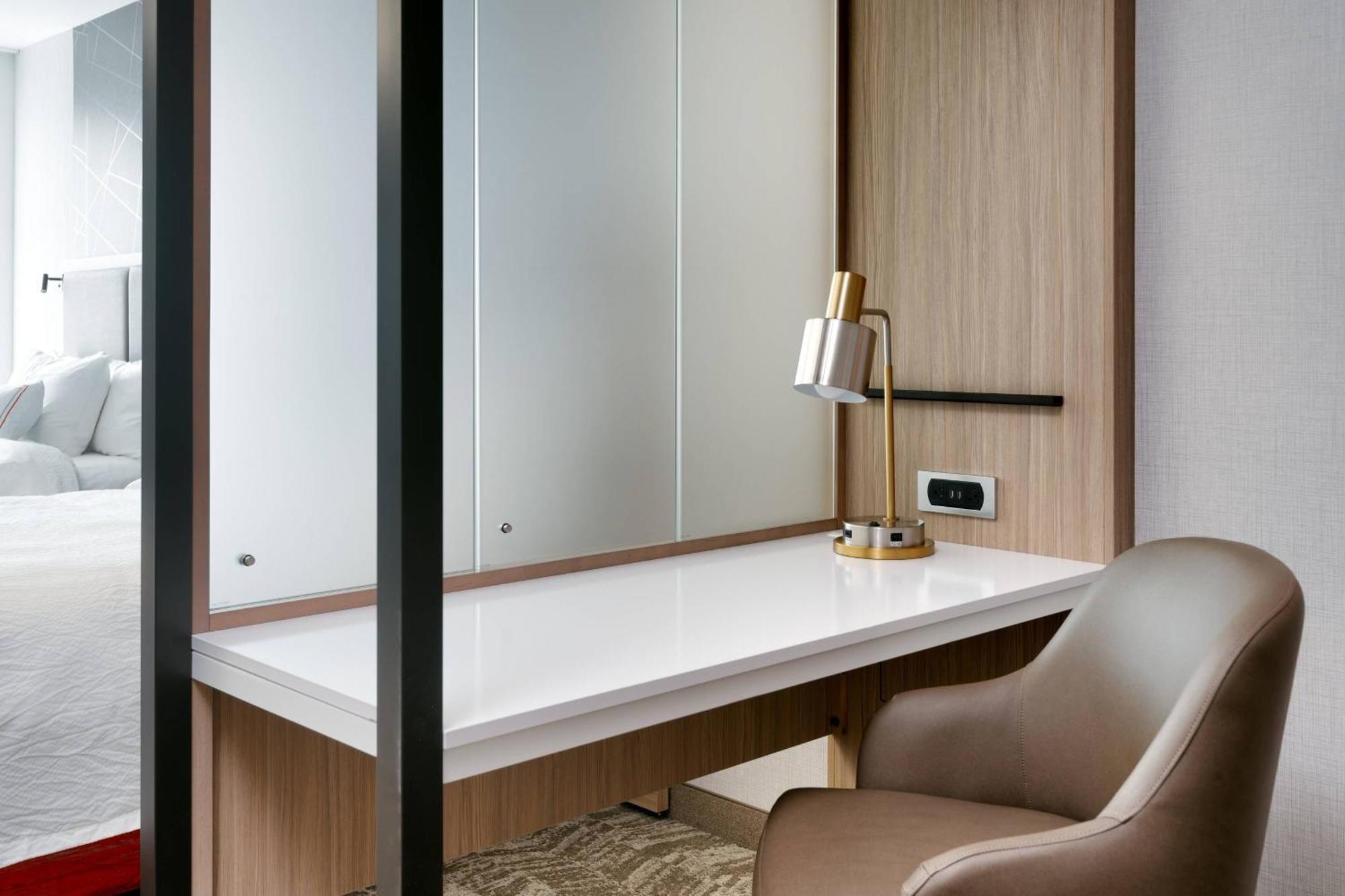 Springhill Suites By Marriott Salt Lake City Sugar House מראה חיצוני תמונה